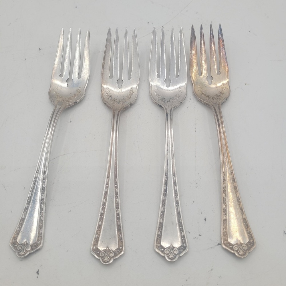 X4‎ Salad Fork Wm Rogers & Son Silver Plate Hampden AA X 6.25"